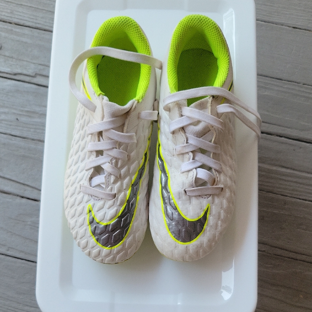 Nike Kids White and Neon Green Sneakers